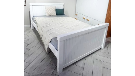 מיטת נוער שחר וחצי