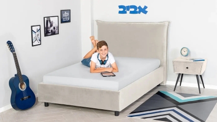 מיטת נוער מרופדת אביב