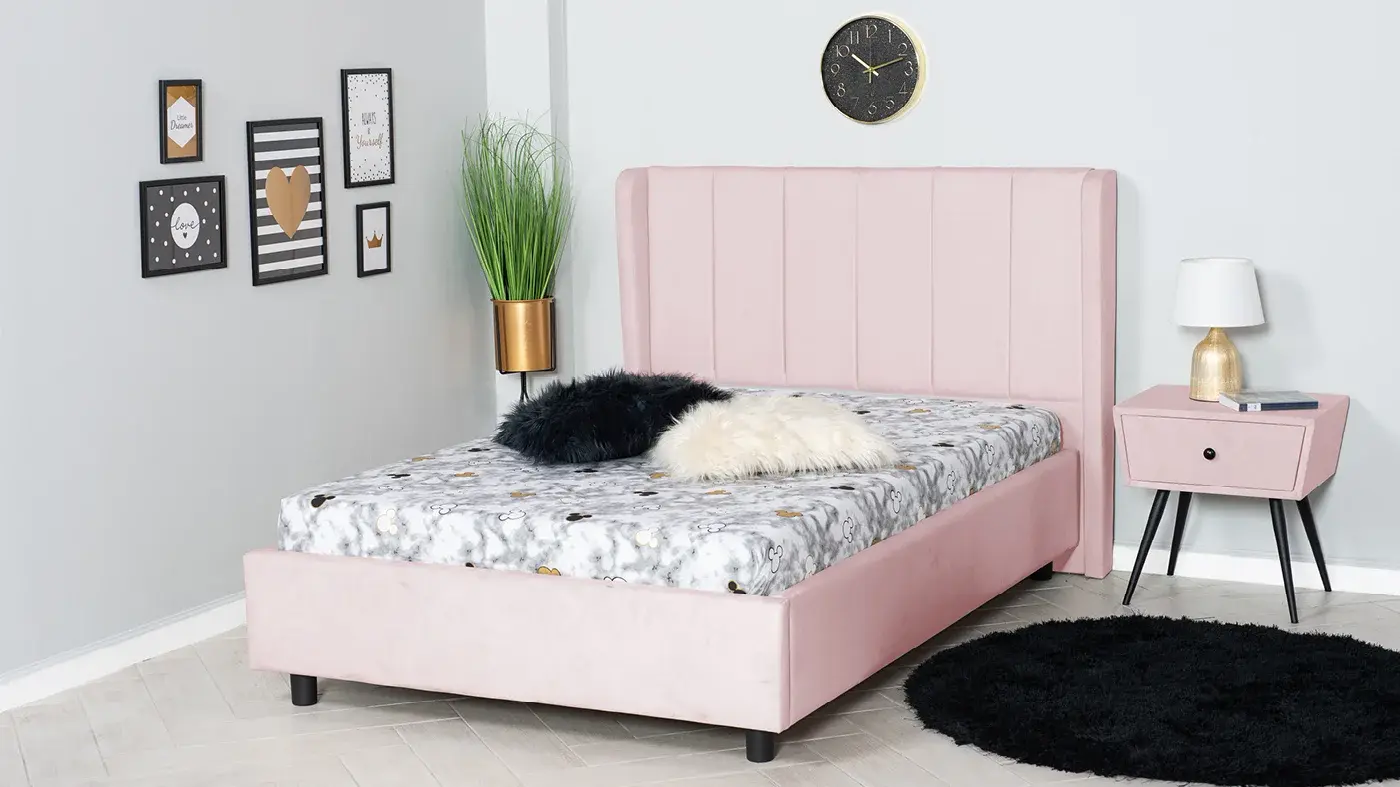 מיטה מרופדת וחצי עלמה | ורוד