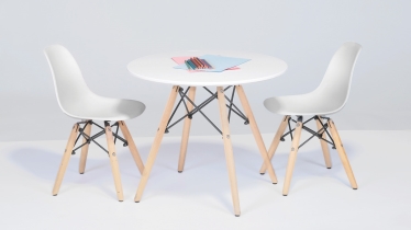 סט שולחן יצירה עגול ו-2 כסאות