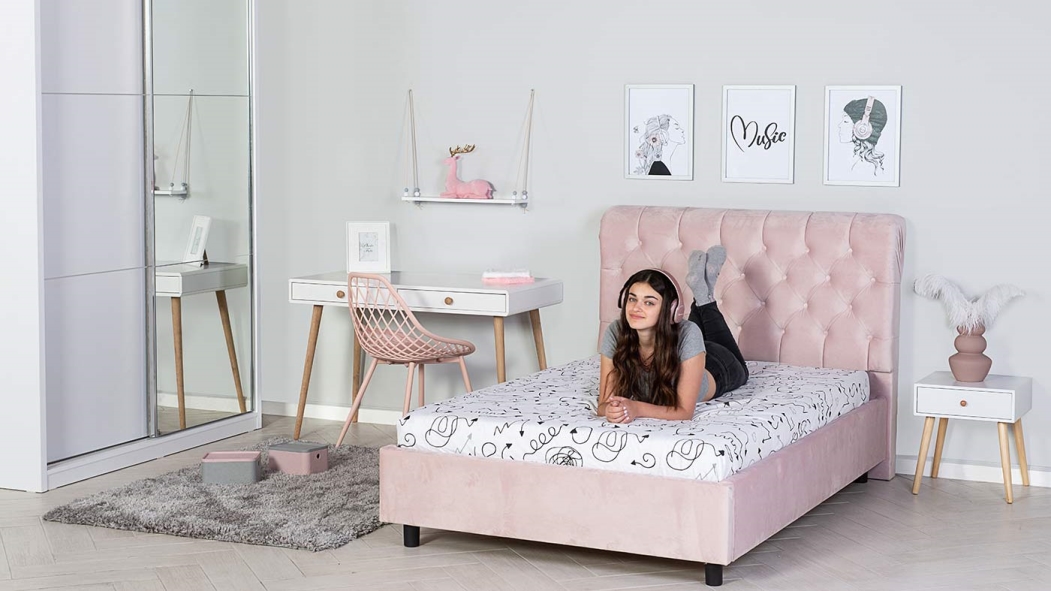 חדר נוער אמה