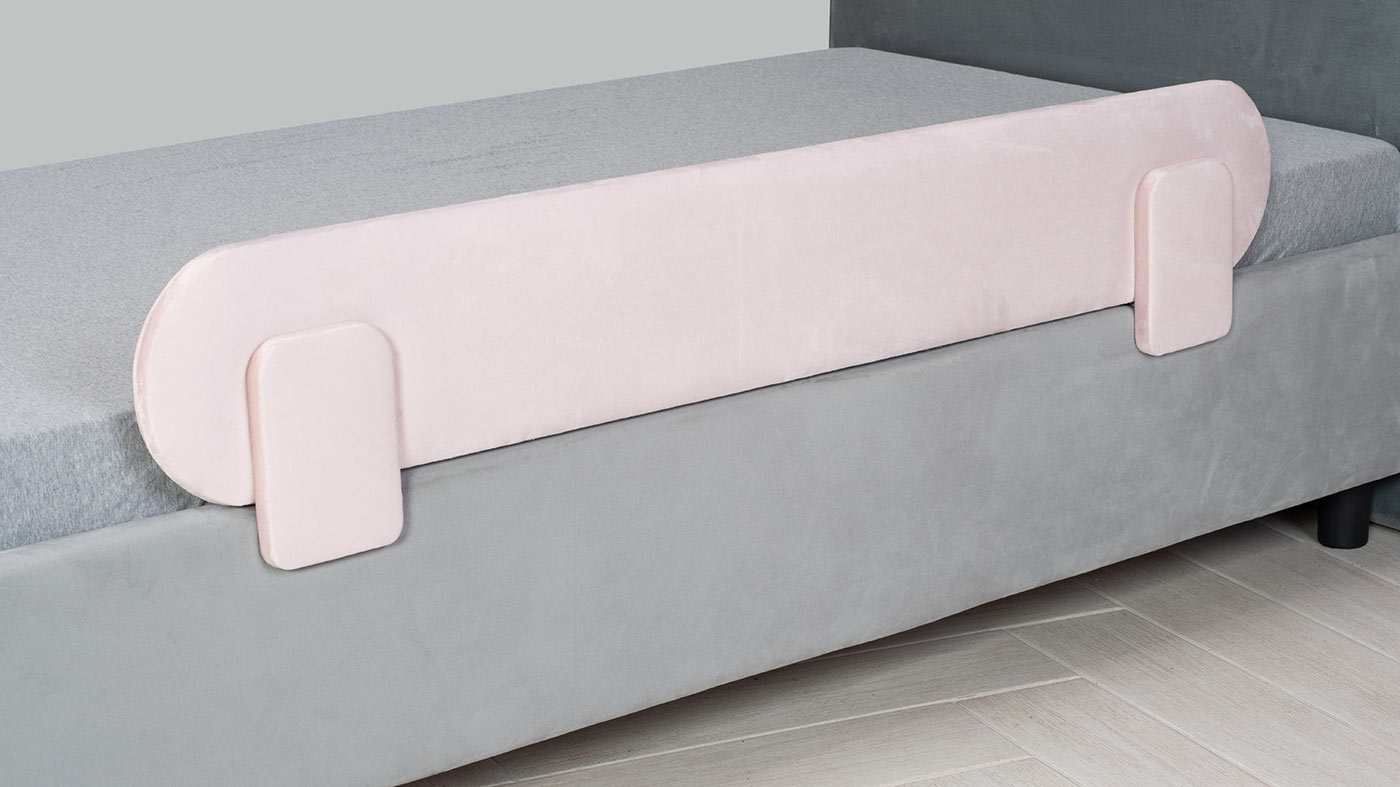 מעקה נשלף למיטה מרופדת גאיה